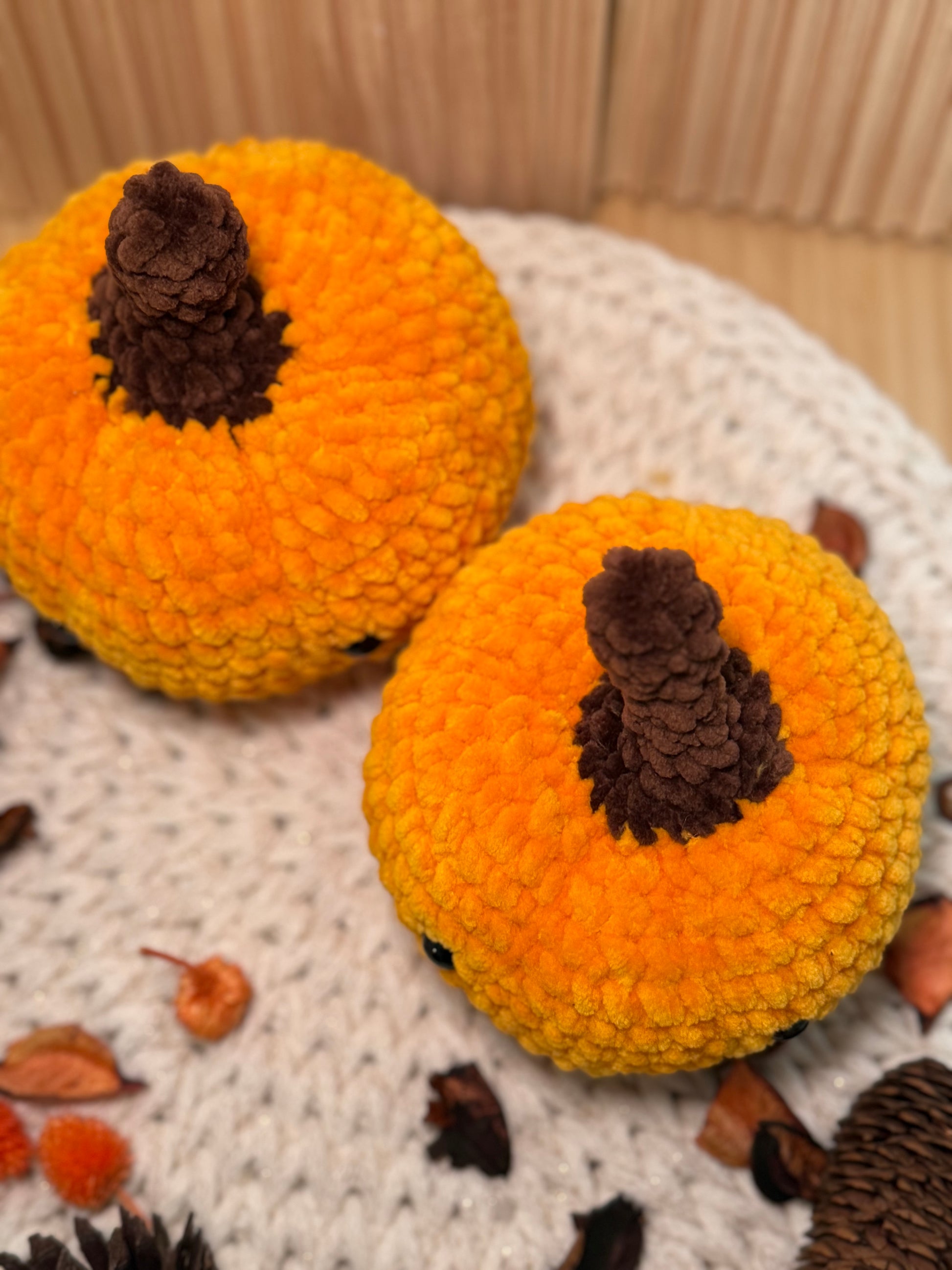 Amigurumi Kürbis mit Gesicht | Handgemacht | Herbstdeko