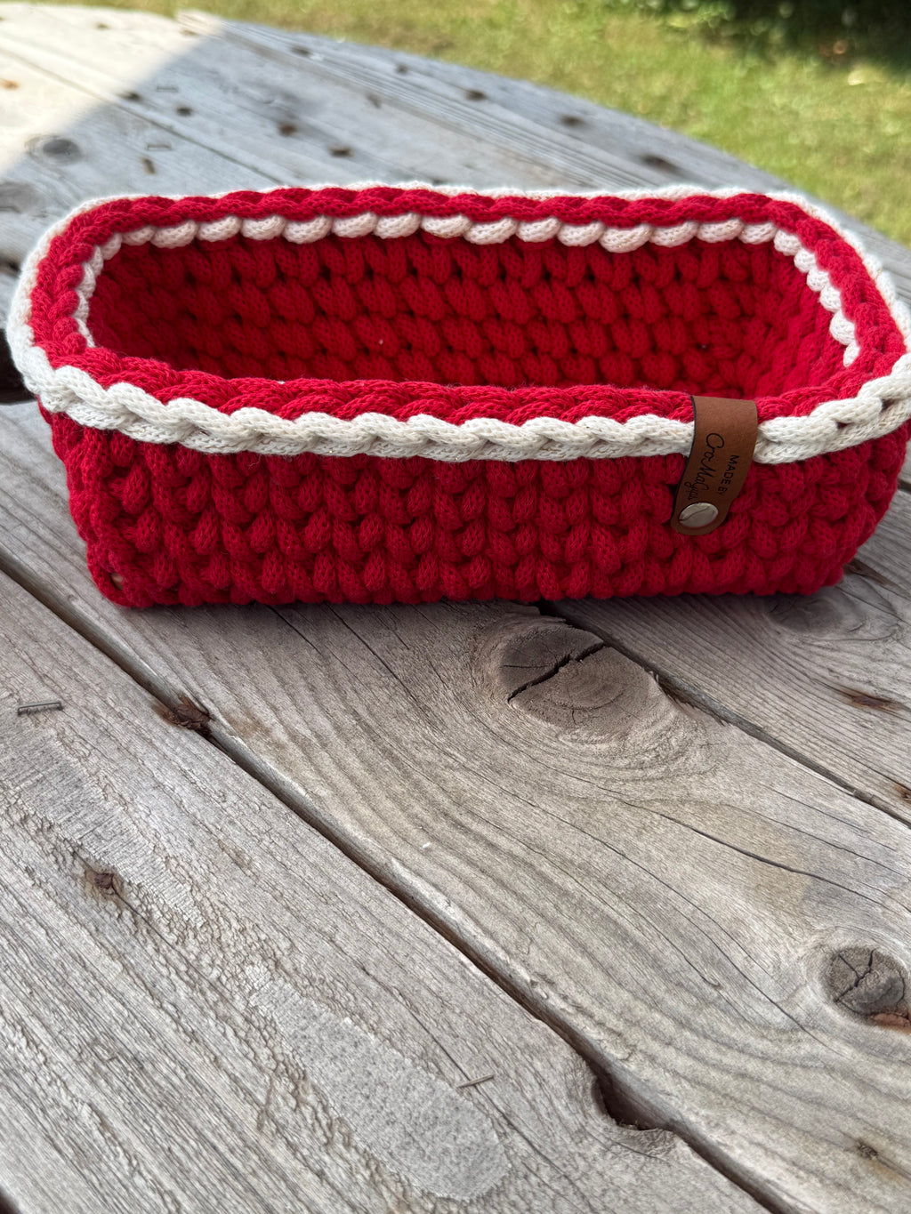Rechteckiger Korb – handgehäkelt aus 5 mm Bobbiny-Garn, ca. 24 x 8 cm