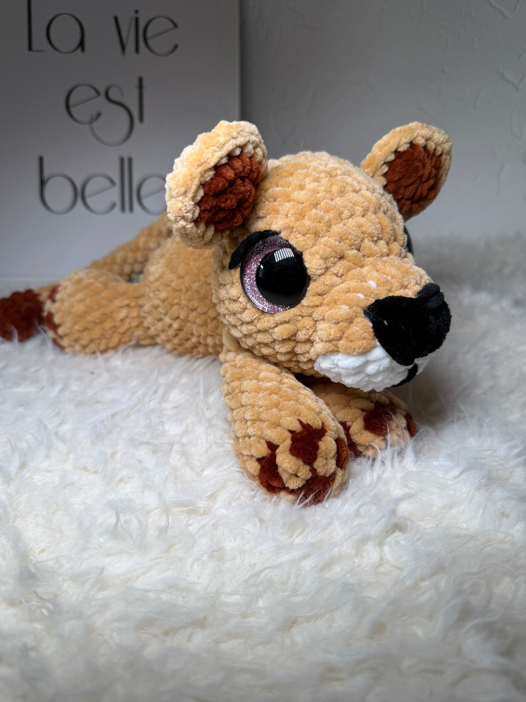 🦁💛 Nala die Löwin – handgehäkeltes Amigurumi Kuscheltier (ca. 21 cm lang)