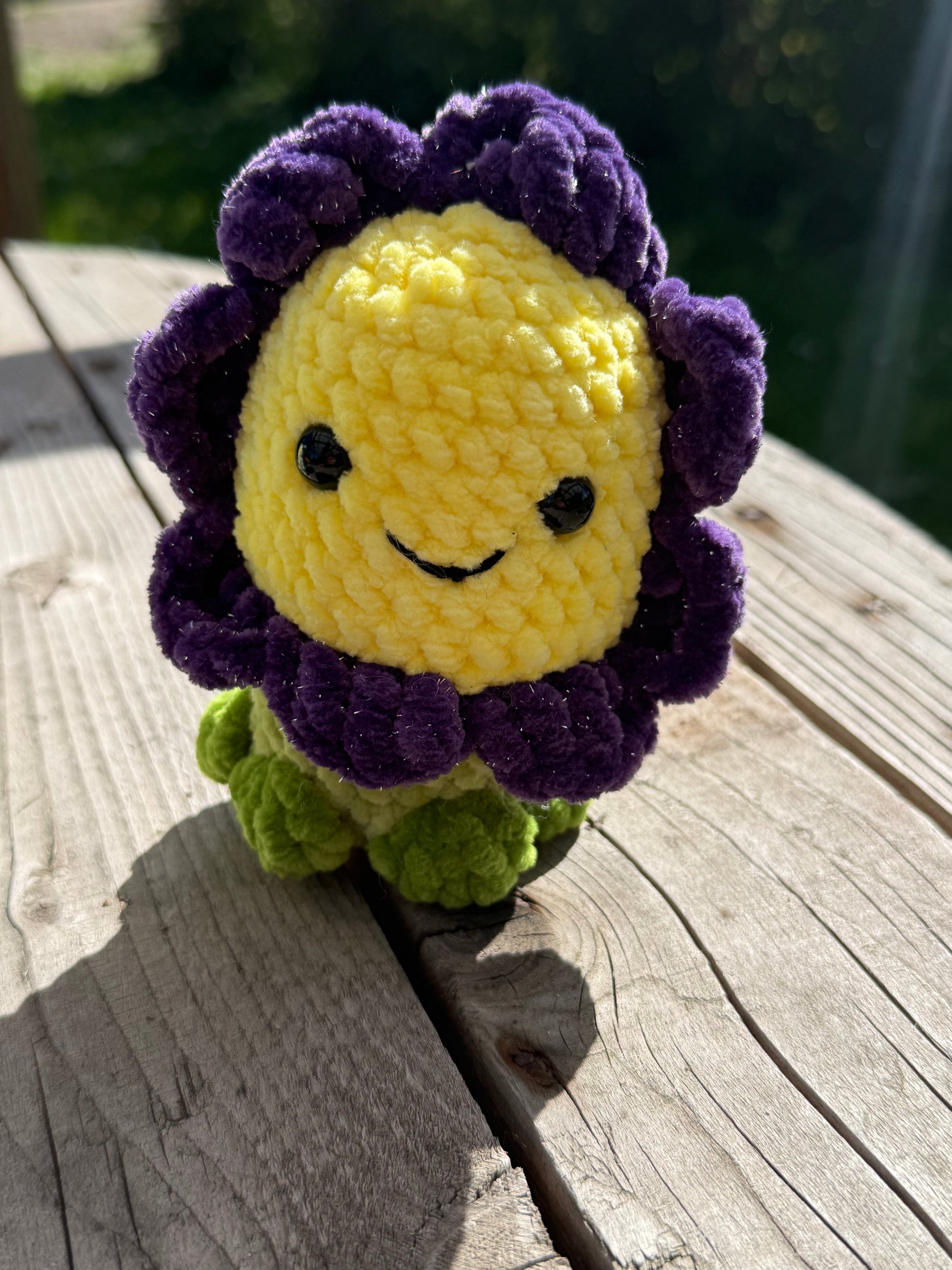 🌸 Gehäkelte Blumen aus Chenille – weich, dekorativ &amp; handgemach