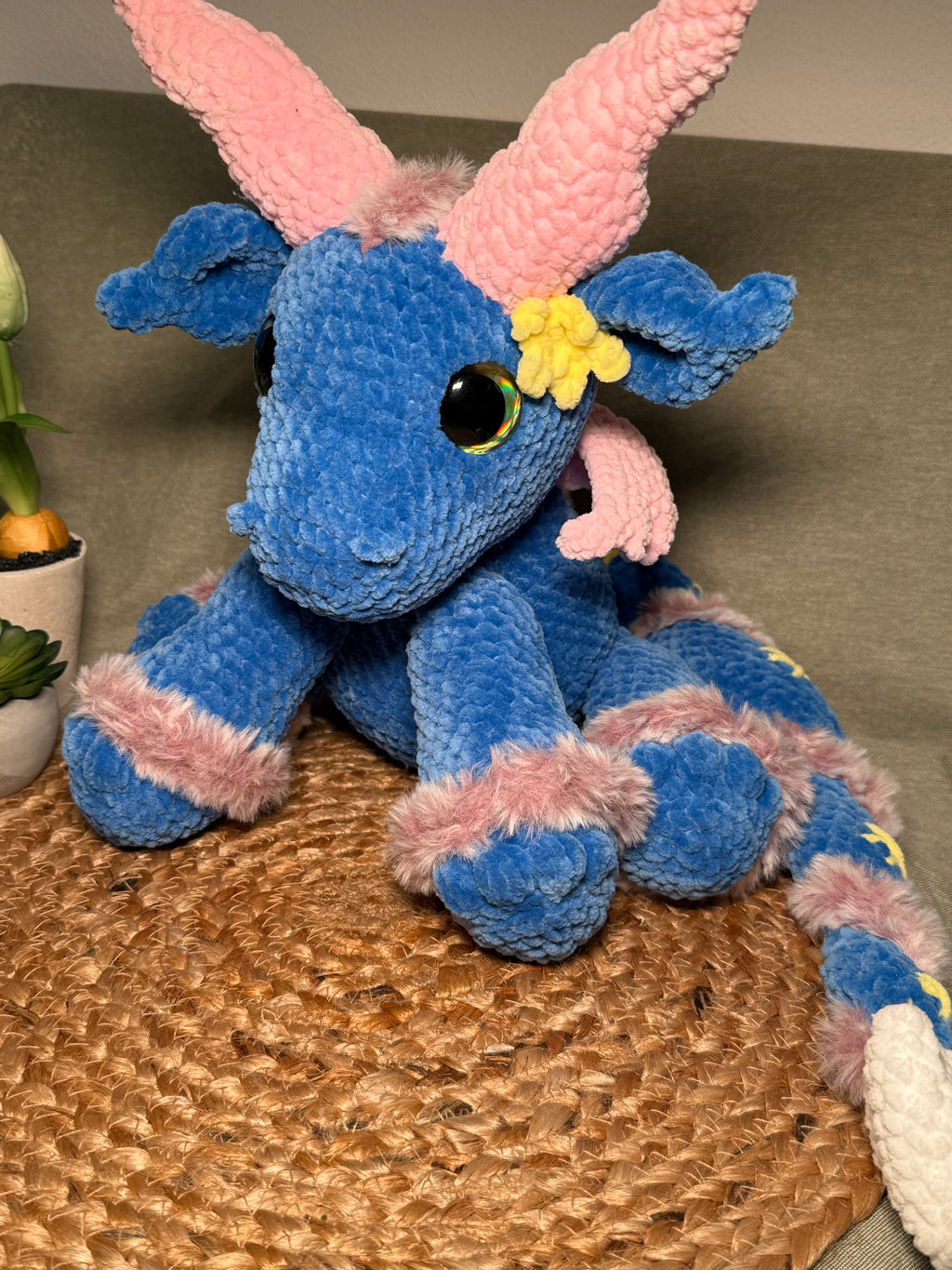 Gehäkelter Drache – Handgemachter Fantasiebegleiter 🐉