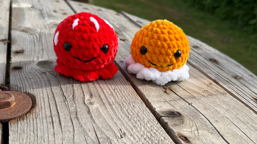 Amigurumi Oktopus Schlüsselanhänger – handgehäkelt, ca. 6,5 cm
