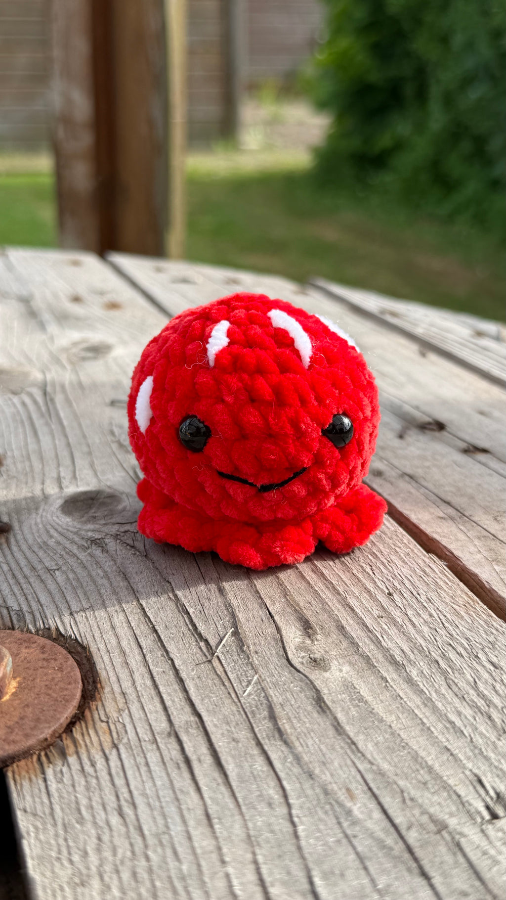 Amigurumi Oktopus Schlüsselanhänger – handgehäkelt, ca. 6,5 cm