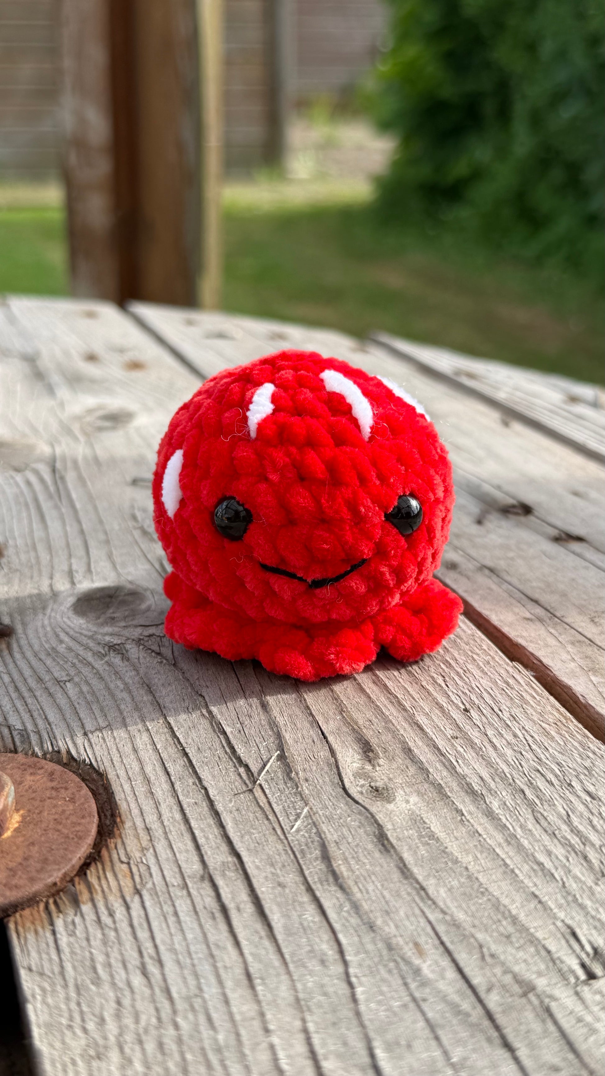 Amigurumi Oktopus Schlüsselanhänger – handgehäkelt, ca. 6,5 cm