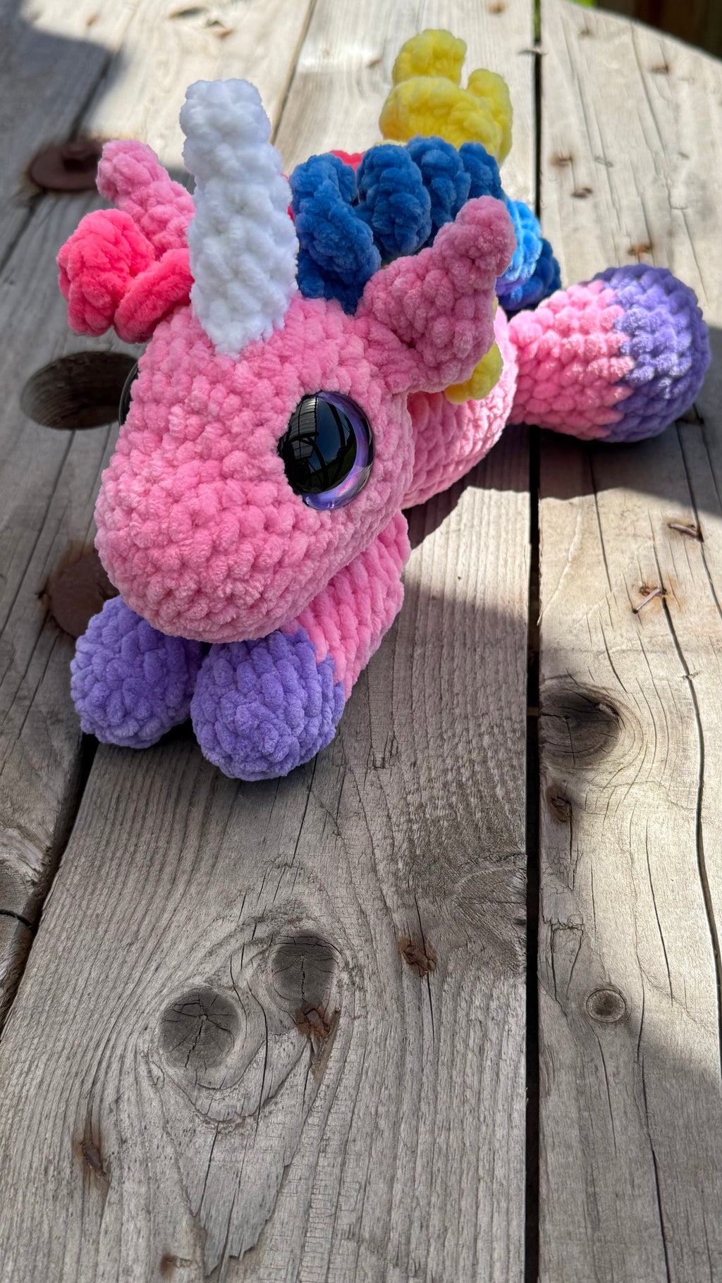 🦄 Einhorn „Aurora“ – Handgehäkelter Kuschelfreund voller Magie