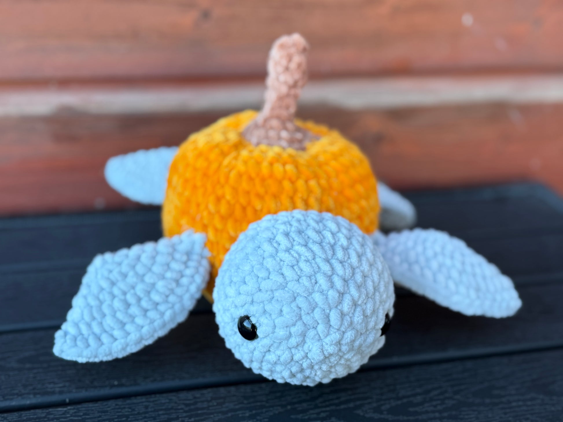 🧶 Gehäkelte Schildkröte mit Kürbis-Körper – Handgemachtes Amigurumi Kuscheltier 🍂🐢
