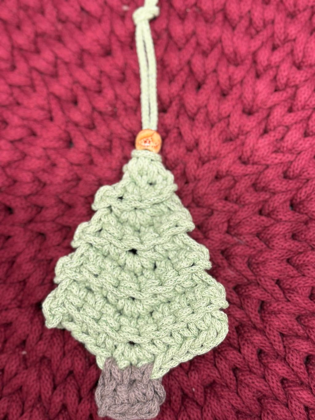 Tannenbaum-Anhänger – handgefertigt aus 3 mm Bobbiny-Garn, ca. 12 cm