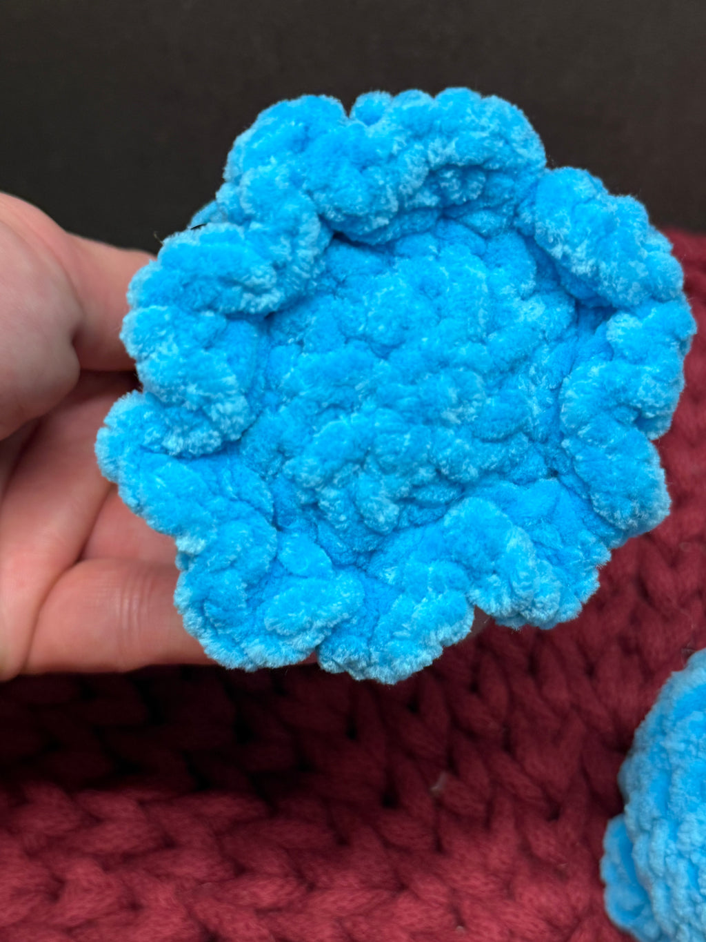 Amigurumi Oktopus Schlüsselanhänger – handgehäkelt, ca. 6,5 cm