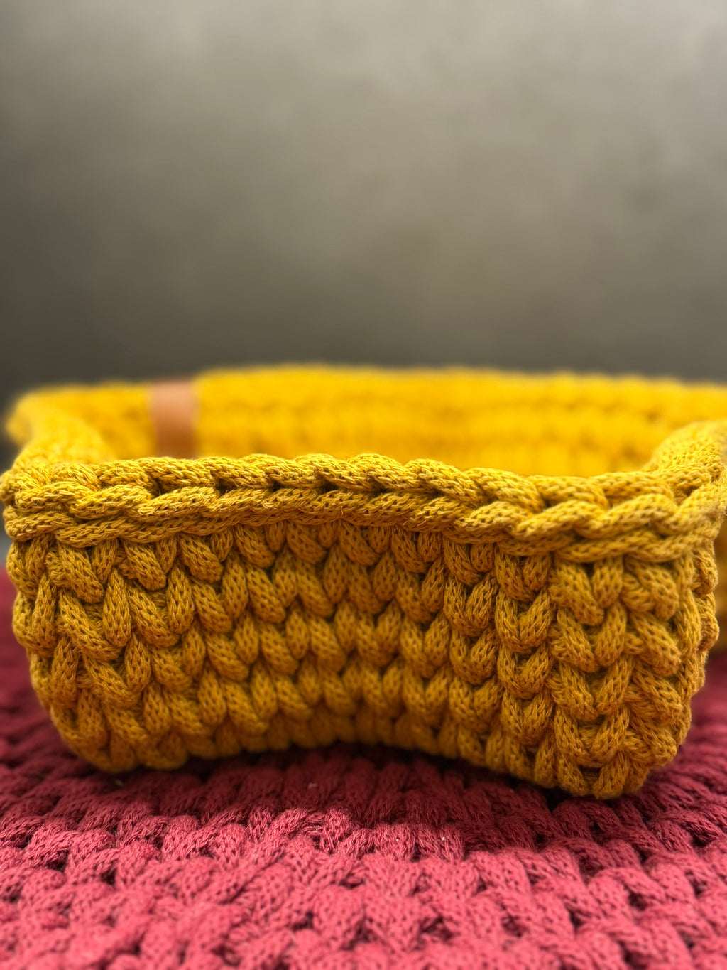 Handgehäkelter Stern-Korb mit Holzboden – aus 5 mm Bobbiny-Garn, verschiedene Farben &amp; Größen