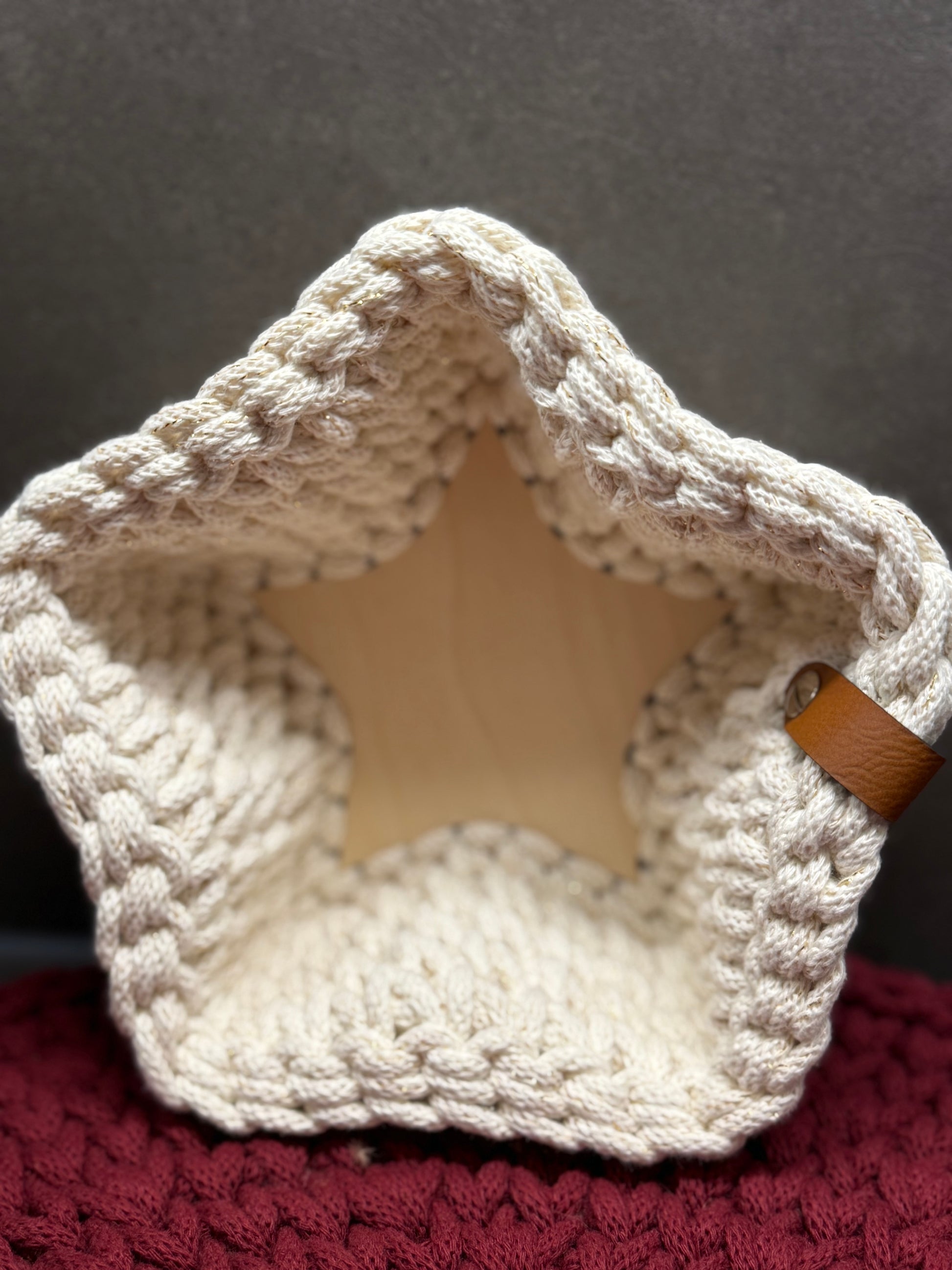 Handgehäkelter Stern-Korb mit Holzboden – aus 5 mm Bobbiny-Garn, verschiedene Farben &amp; Größen