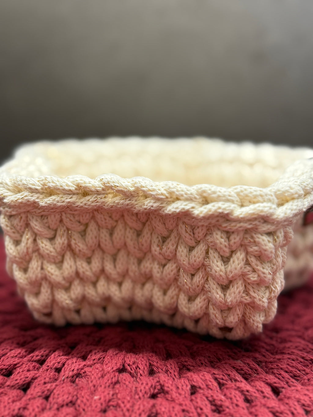 Handgehäkelter Stern-Korb mit Holzboden – aus 5 mm Bobbiny-Garn, verschiedene Farben &amp; Größen