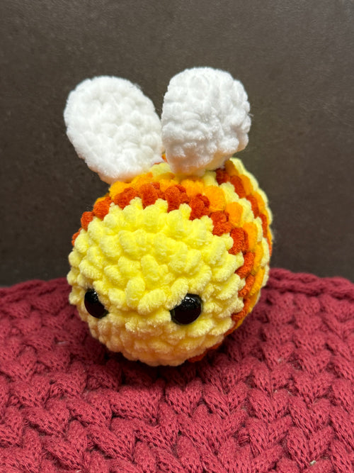 Amigurumi Biene – handgehäkelt, ca. 10 cm