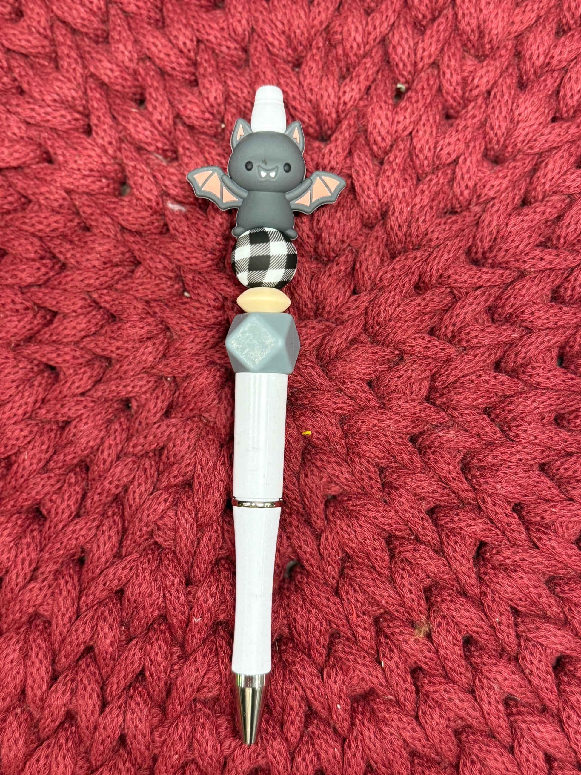 Handgemachter Kugelschreiber mit süßen Silikonperlen – perfekte kleine Aufmerksamkeit & Geschenkidee