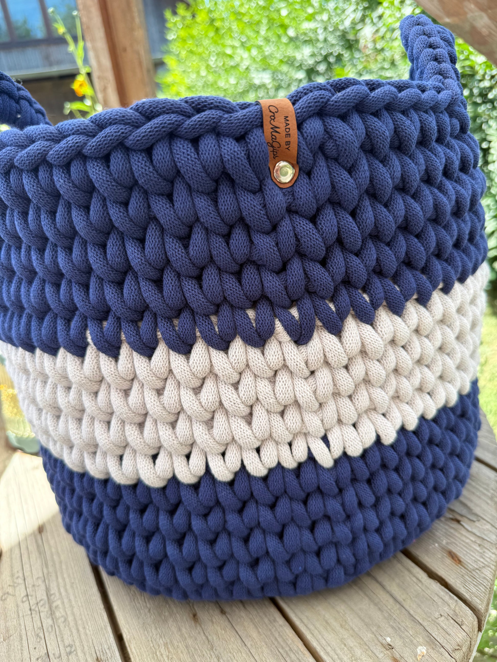 Gehäkelter Chunky Korb – Bobbiny 9mm, Inka Blue & Moonlight, mit Henkel