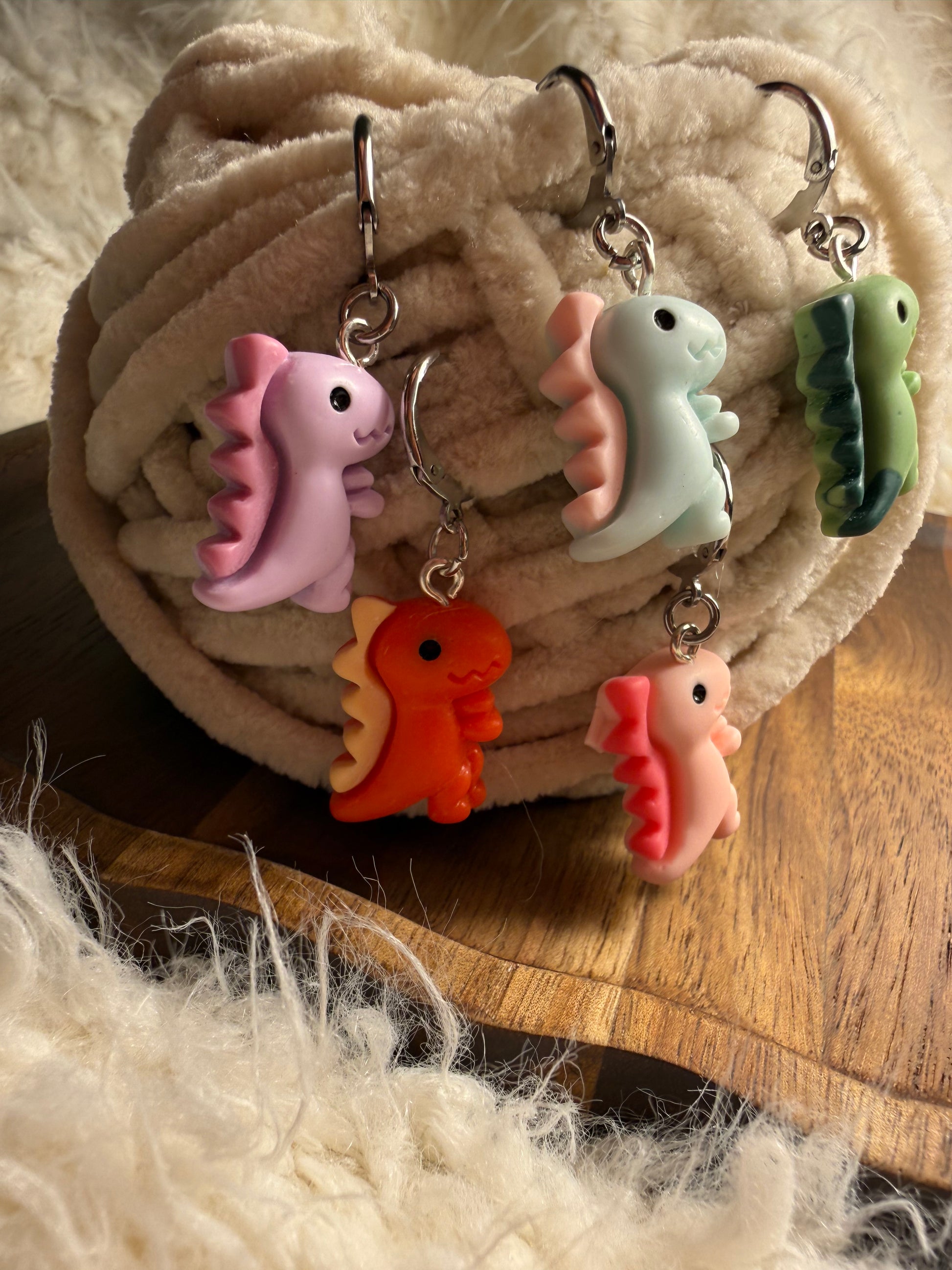 Maschenmarkierer Dino - Pink, Gruen, Blau, Rot & Lila
