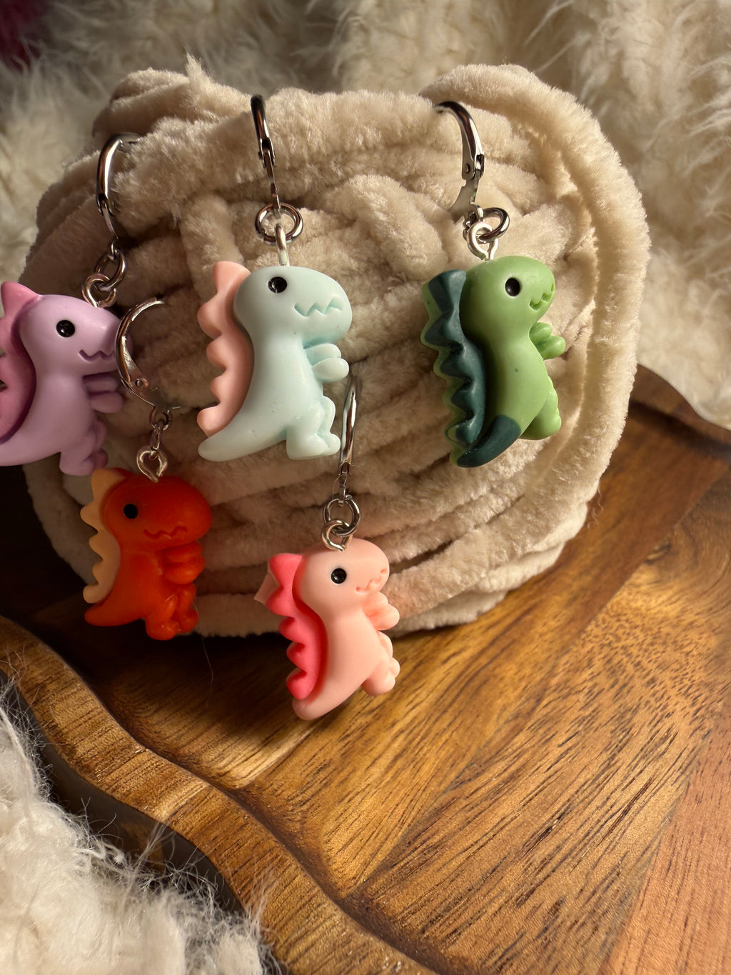 Maschenmarkierer Dino - Pink, Gruen, Blau, Rot & Lila