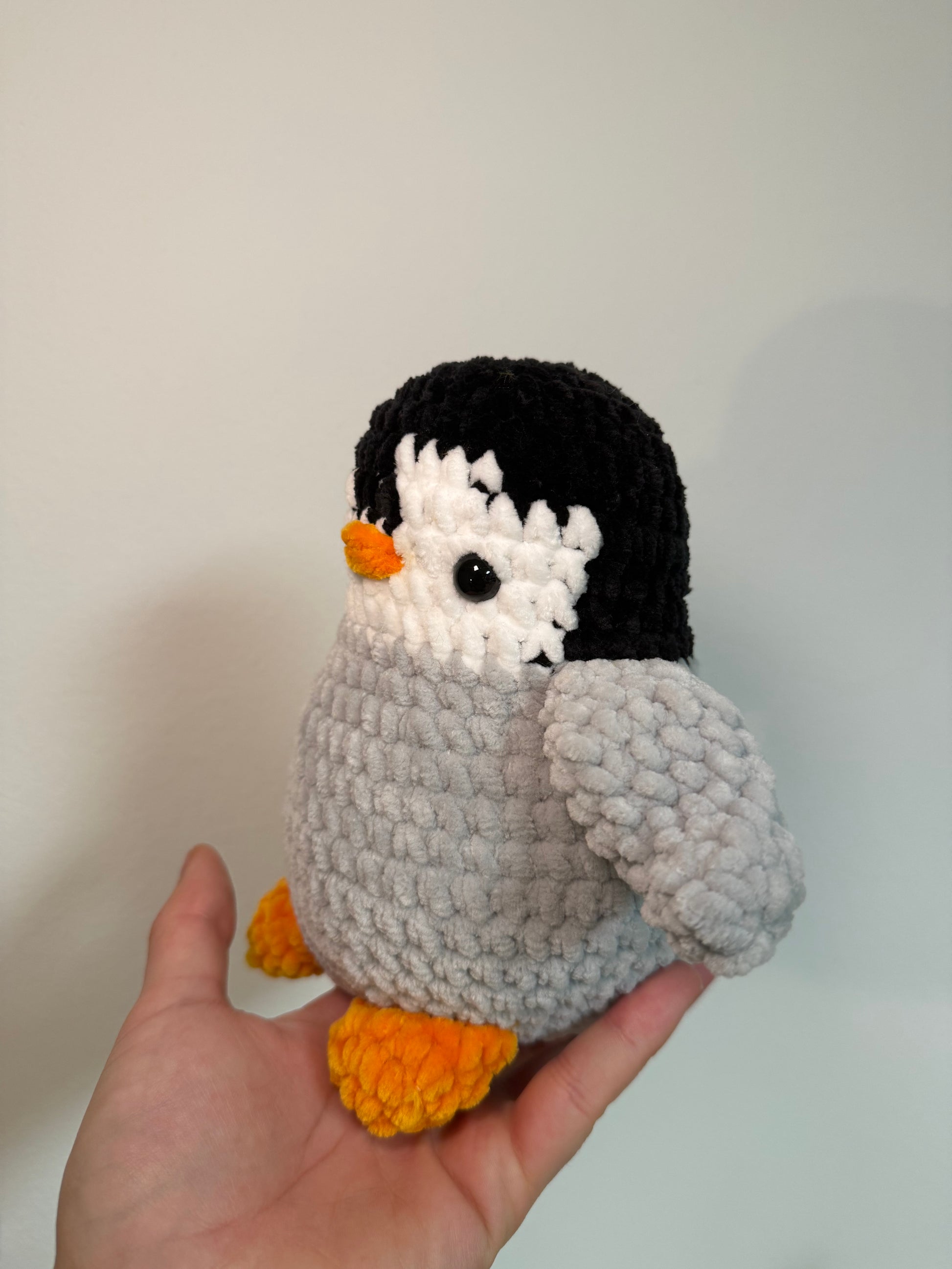 Pinguin Frosty – handgemacht , einzigartig (19 cm)