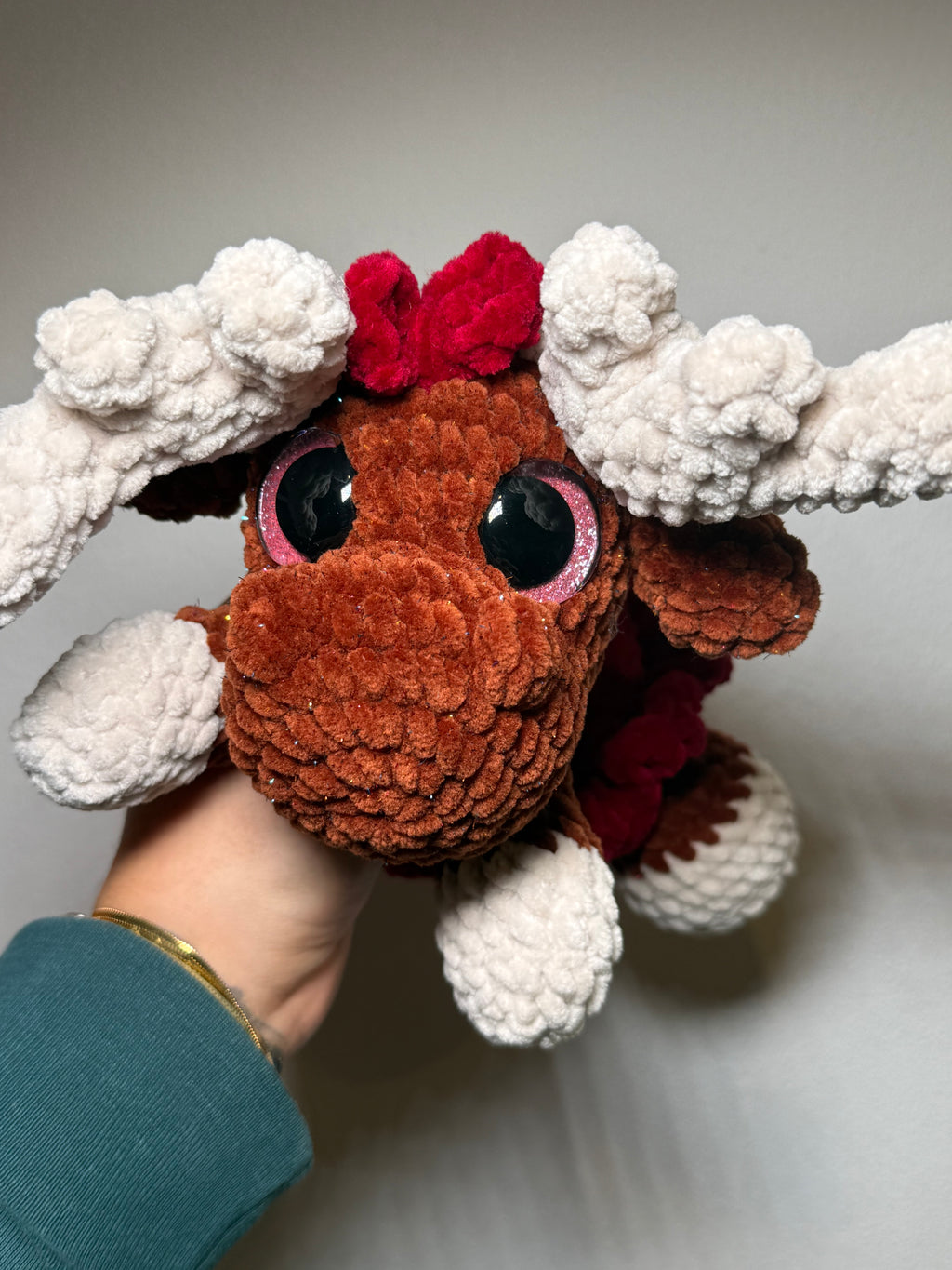 Gehäkeltes Elch-Mädchen aus Leami Chenille