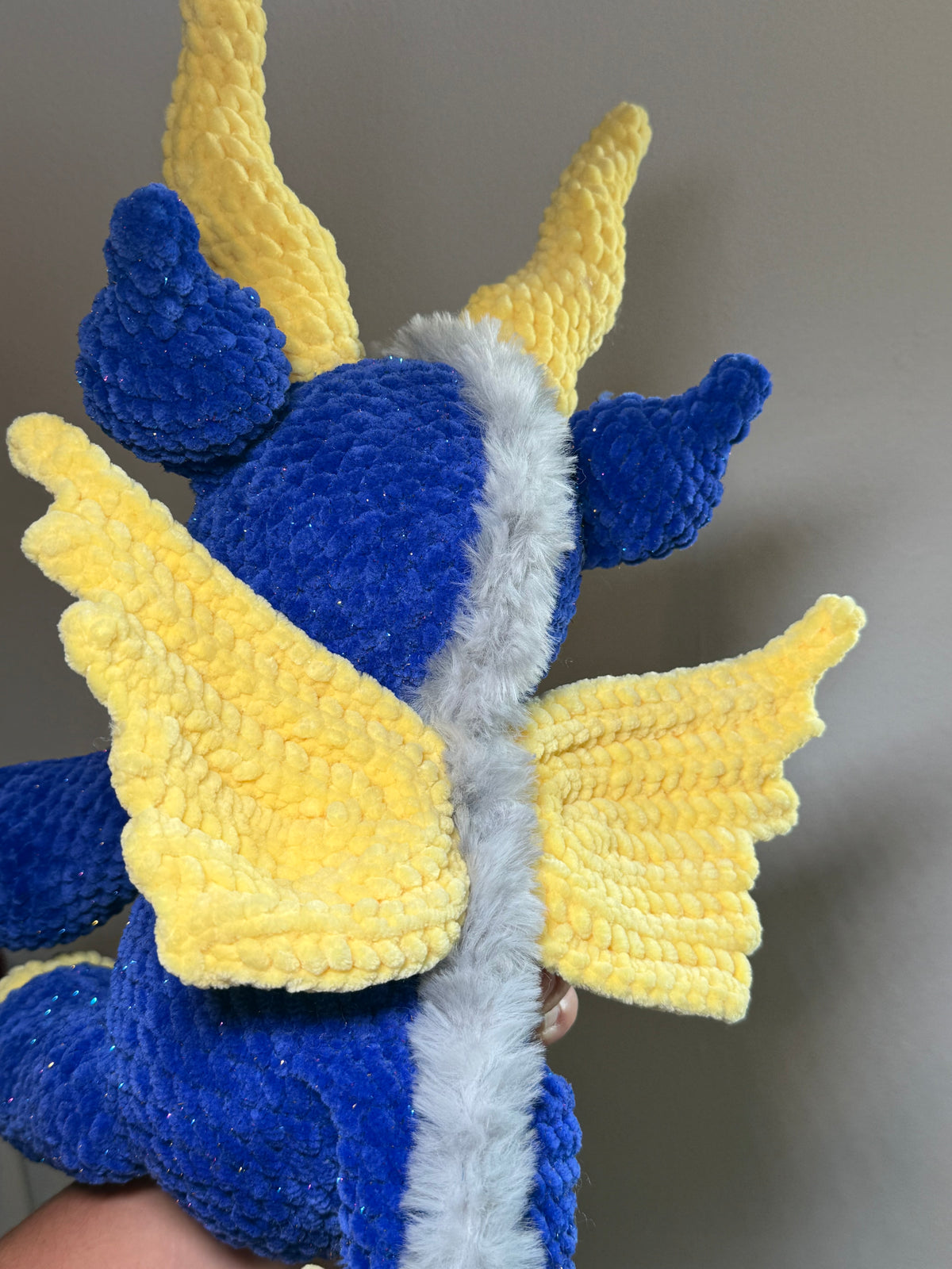 Gehäkelter Drache – Handgemachter Fantasiebegleiter 🐉