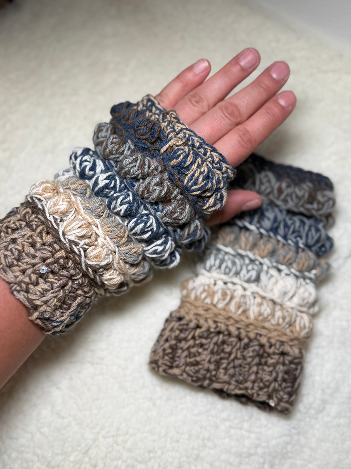 Gehäkelte Boho-Handstulpen