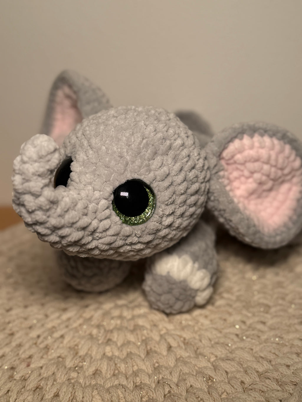 Handgehäkelter Elefant – ca. 27 cm