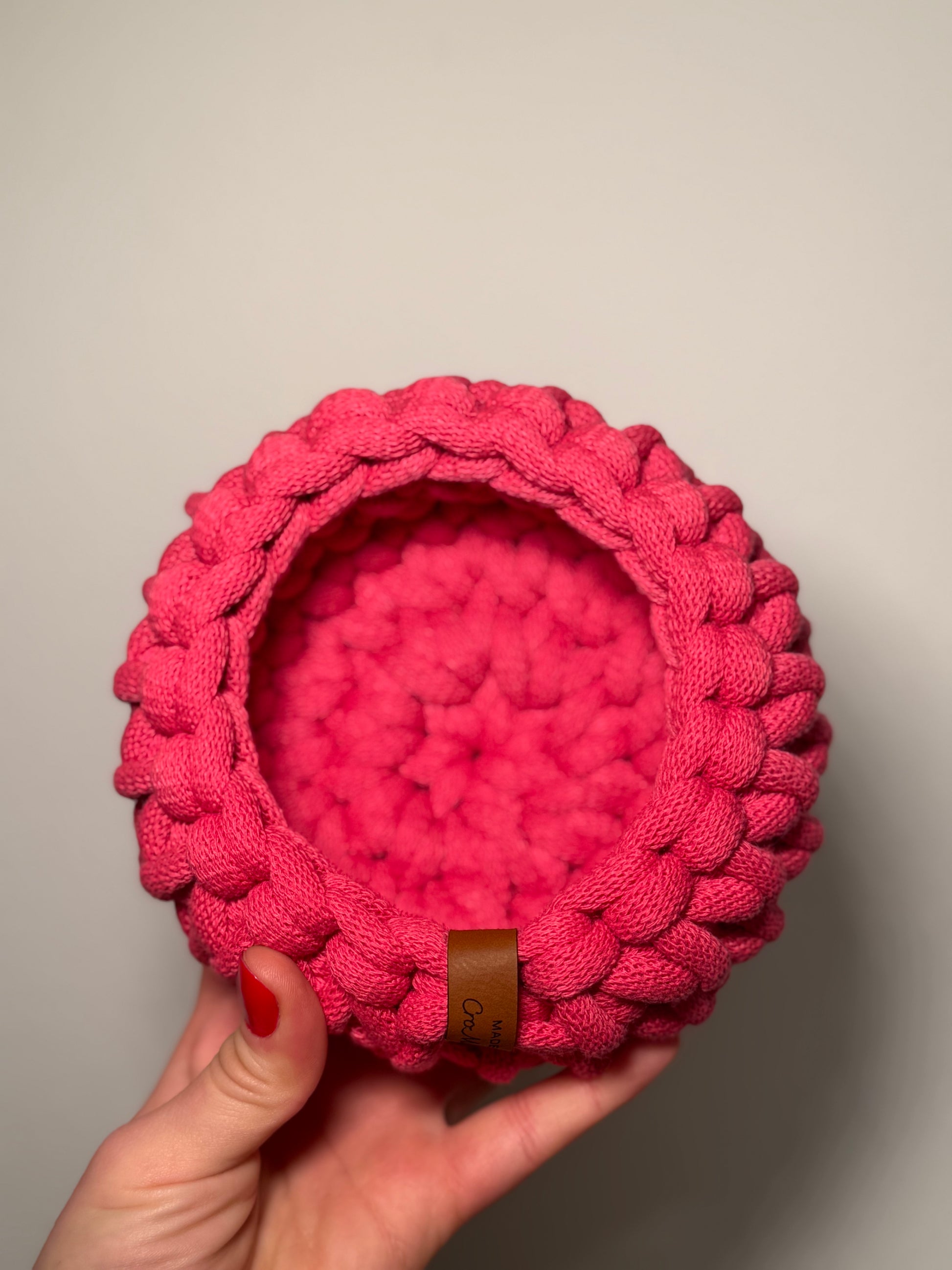 Handgehäkelter Korb in Pink 🧶