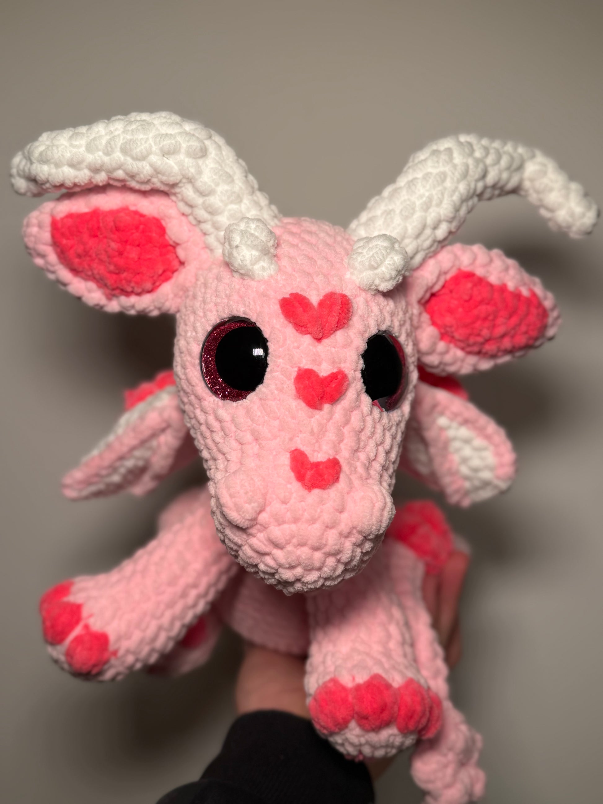 🌸🐉 Flower-Herz-Drache – handgehäkelt