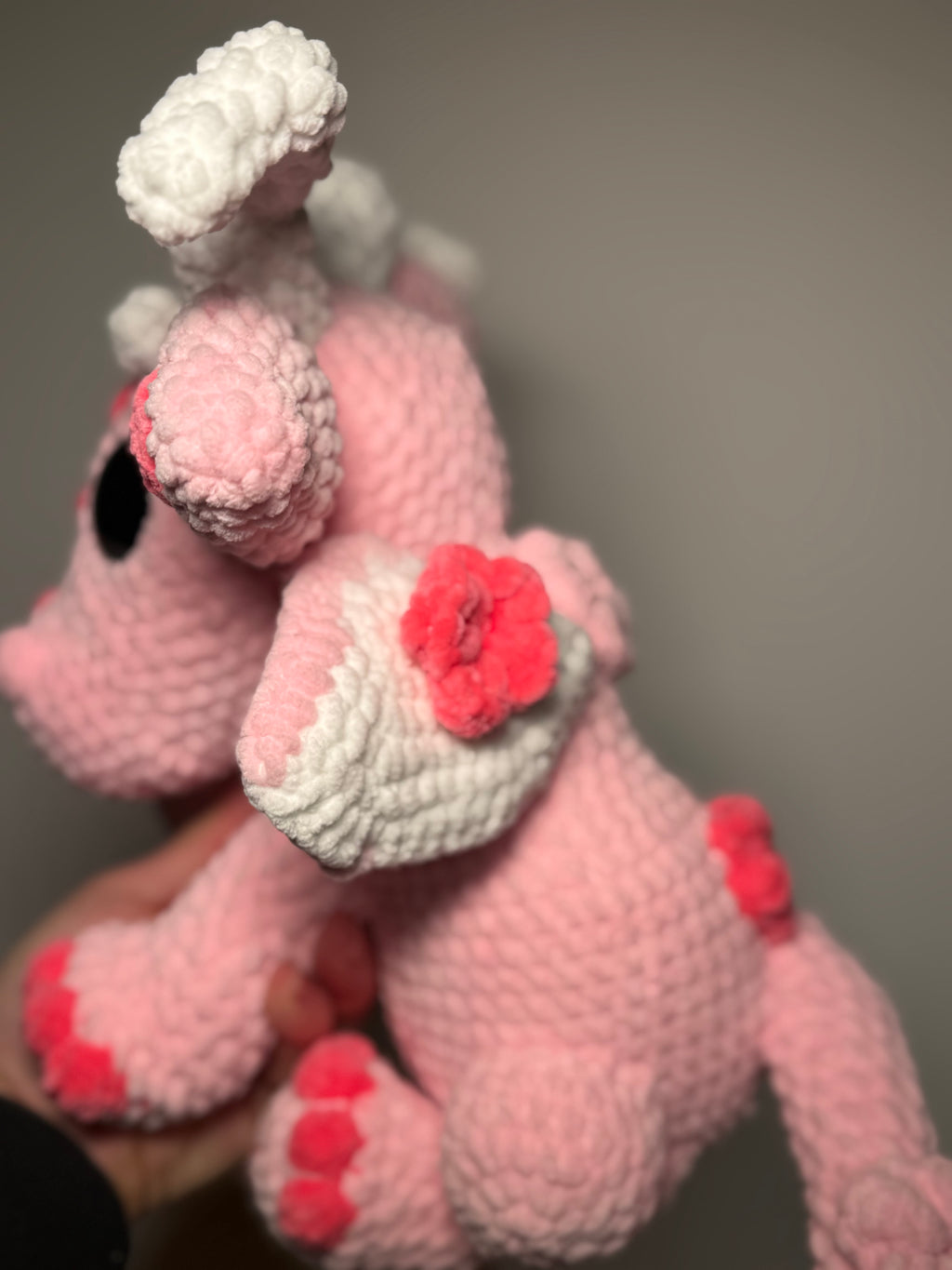 🌸🐉 Flower-Herz-Drache – handgehäkelt